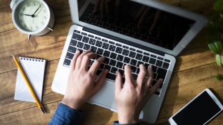 8月の人気記事ランキング、仮想通貨、株式投資、キャッシュレス